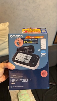 OMRON HEM-7383T1 血壓計