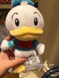 唐老鴨公仔