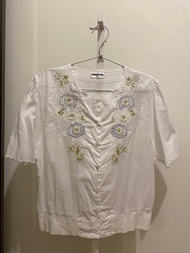 Arbutus Embroidered White Blouse