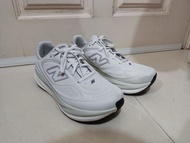 New Balance 1080 v15 白/灰色 運動鞋 跑鞋
