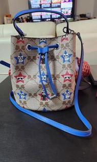 Karl Lagerfeld Paris 水桶包