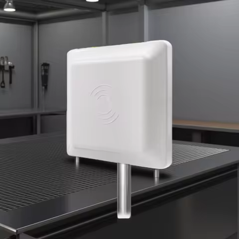 30dbm High Power ISO 18000-6C TCP IP RS232 WG26/24 Passive Parking 6~8m Access Control Long Range UH