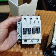 Siemens Contactor 3Tf32 11-0Xp0 30A 230V 7.5Kw 1No+1Nc New