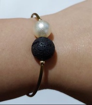 HK Handmade - Wood Tansy Iceland Volcanic Stone  Bracelet 冰島火山石 x 日本綿綿珠 手鍊 手鐲