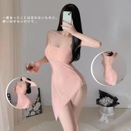 情趣內衣/如觸 趣閣 lustique/性感吊帶睡裙/半透視純欲風/裸背交叉設計/小胸友善/修身顯曲線/誘惑睡衣/火辣薄款/情人夜著/私密穿搭/情趣內衣/性感睡裙 /純欲風 /吊帶睡衣 /小胸友善/免