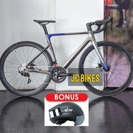 Sepeda Balap Roadbike Java Vesuvio Uci Full Carbon Shimano 105 2X11 Speed, Aero 700C