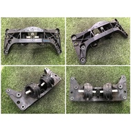 BMW 5 Series F10 2010-2017 Gear Box Mounting Bracket Big (692615)(N20/N47 Model)(USED)