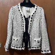 正版 二手 Chanel black white 黑白 Tweed Jacket Size 34 外套 經典款 雪紡蝴蝶絲帶