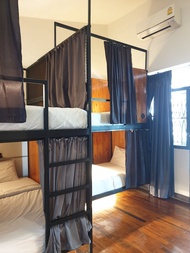 4Share Hostel - Adults Only