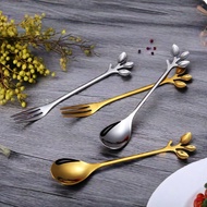 DT83 Golden Leaf Spoon Size 12.8 Cm. [11] R6-1