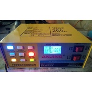 Battery Charger and Battery Restorer 12V 24V 200AH - Sulfate Zone Battery Charger