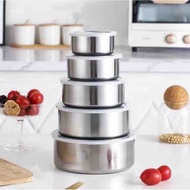 ****** Set of 5 stainless steel cups of 5 cups.