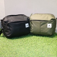 EIGER1989 ORIGINAL RIVERA POUCH SLING BAG.