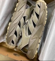HOKA One One Hopara 鏤空涼鞋 卡其色