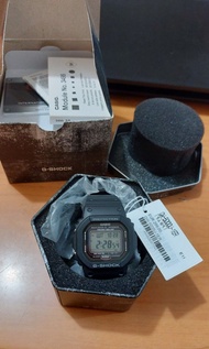 全新 Casio G-Shock gshock 電波時計 太陽能 GW-5000U GW-5000U-1 gw5000 gw-5000 金屬錶身扭底 SCREW BACK 日本製造 Made in J