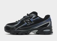 New Balance 740 - Black