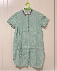 二手少穿 衣況良好 日系民族風 草綠色長版條紋襯衫 襯衫洋裝 後面及側邊開叉 M-L可穿