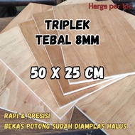 Plywood P50 L25 50x25 cm Thickness 8mm Semi Meranti Plywood