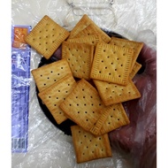 Biskut Tawar Keras / Biscuit Soda Cracker 200g~500g (BISKUT TIMBANG)
