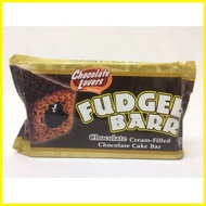 ✗ ♙ ◺ FUDGEE BARR chocolate cream filled chocolate cake bar