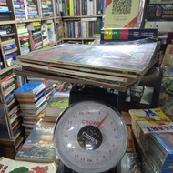 Mystery magazine 2 kilos 7 books Rp. 45.000 used