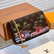 K hardware is accurate to the flower cutting, the inner bag Beg