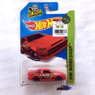 Hot Wheels 2015 Toyota AE-86 Corolla - Red