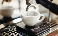 La Marzocco Acaia brew by weight scale
