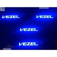 ヴェゼル VEZEL RU系 LEDスカッフプレート