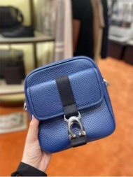 กระเป๋าสะพายไหล่ COACH Beck กระเป๋ากล้องหนังผู้ชาย