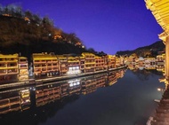 Fenghuang Ancient Town Lazy Cat Riverside Inn