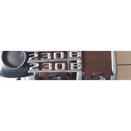 Mercedes benz w124 230 E emblem