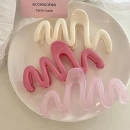 Mujici Korean jelly cream wavy hair clip for pretty women