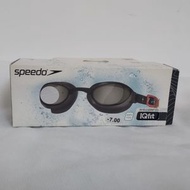 ONE HOME STORE - 700度近視泳鏡 (兩款隨機發) Speedo 中性成人泳鏡 游泳 水上活動 泳池 旅行 度假