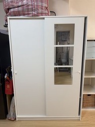 IKEA KLEPPSTAD 白色滑門衣櫃連鏡