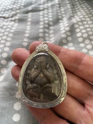 龍婆冠 屈班麗 2542九銀符管金經灰必打