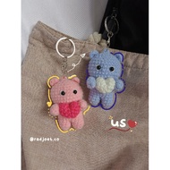 GANTUNGAN [radjoet.co] couple keychain | Couple keychain | Lovely runner knitted keychain | Lovely r