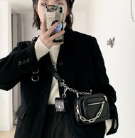 小眾原創設計 機能酷鏈條斜挎包 胸包