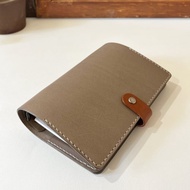 【好評熱銷】Urban A6 六孔活頁筆記本/手帳/植鞣革 -岩灰色