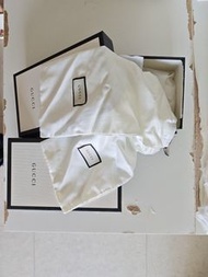 【100%正品】Gucci 原廠空鞋盒x2 + 原裝白色防塵袋x2 齊配件 (名牌包裝/收納/送禮)