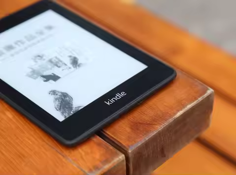 Kindle Paperwhite 4 10th Gen PQ94WIF 8GB Wi-Fi Black eBook Reader