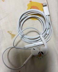 Apple 原裝有線耳機