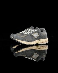 New Balance 2002R