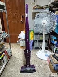 便宜賣~~~伊萊克斯ZB3102完美管家直立式吸塵器紫色,功能正常,電池不蓄電