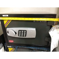 PETI BESI 37KG SAFE BOX 37KG FIRE PROOF NO1