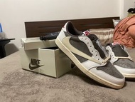 Travis Scott Jordan 1 low reverse mocha