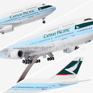 Cathay Pacific 747 Cathay Pacific Skala 1:150 47cm B747 Cathay Pacific model pesawat