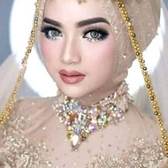Pearl sequin tile Veil