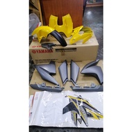 YAMAHA FZ150 V3 BODY COVER SET WITH STICKER ORIGINAL HLY (PART NUMBER: 2CB-F0000-02-P7)