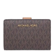 【W小舖】MICHAEL KORS MK 深咖啡色 老花防刮PVC皮革 雙層中夾 皮夾 中夾 錢包~M38514